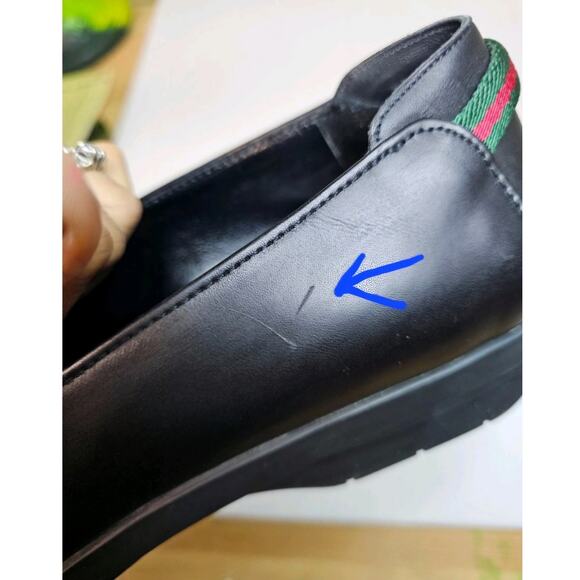 Gucci Black Leather Sz10B Slipon Loafers. Designer. SIZE RUNS SMALL!
Minimalist - Picture 8 of 16